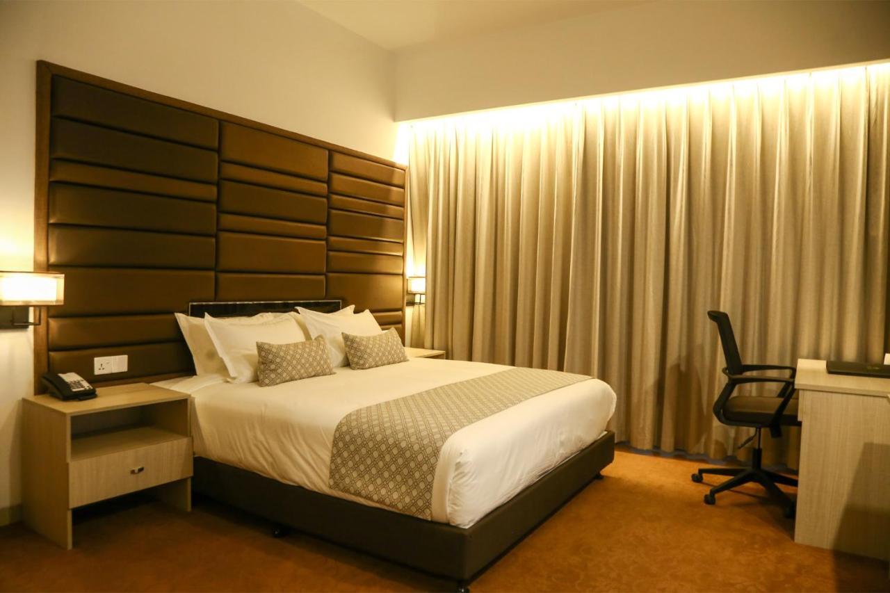 Best Western Sks Chattogram Чіттаґонґ Екстер'єр фото